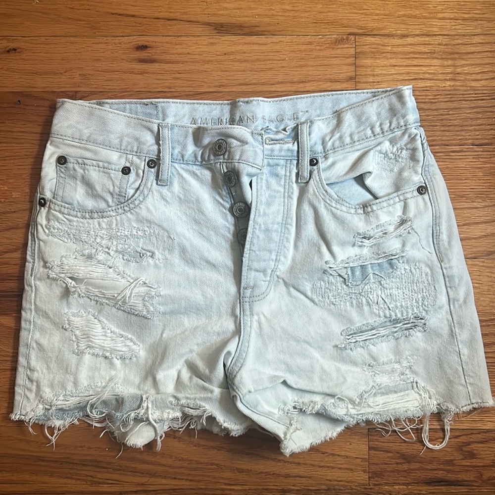 American Eagle Outfitters 90’s Boyfriend Shorts